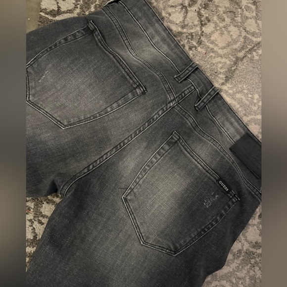 Guess Men's Slim Tapered Jeans With Reflective Logo-Tape Size 33 - Picture 8 of 11